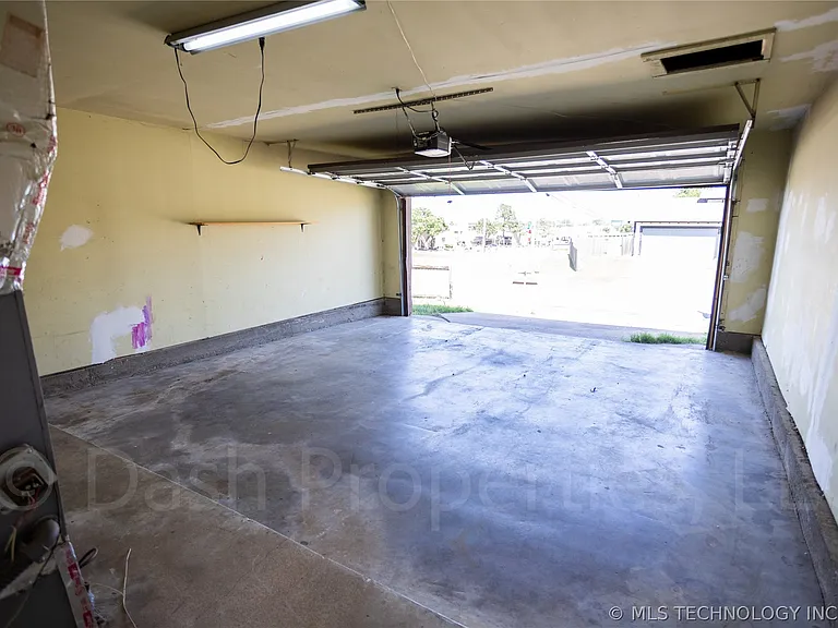 5104 S 75th East Ave — Photo 65
