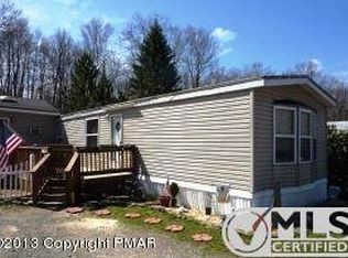 76 Pocono Manor Dr, Clifton Township, PA 18424