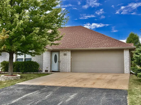 830 Dylan DRIVE, Elkhorn, WI 53121