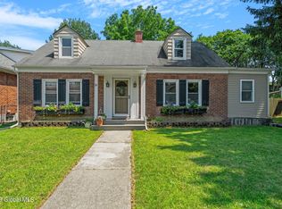 19 Mellon Ave, Troy, NY 12180