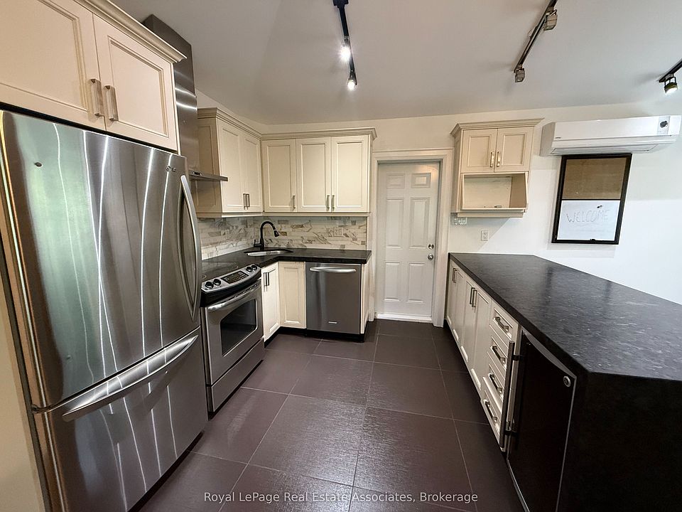 1st image of 52 Cameron Ave #4
