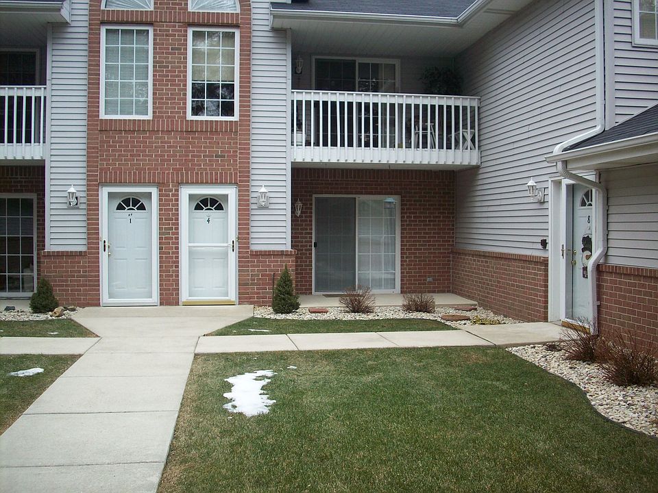 1st image of 1292 Village Centre Dr Unit 4