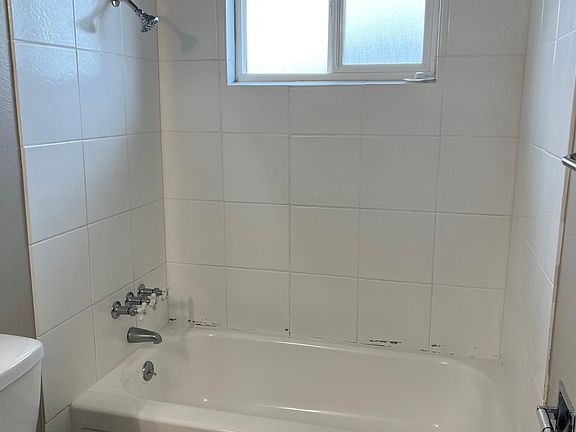 3rd image of 126 161st St S #10