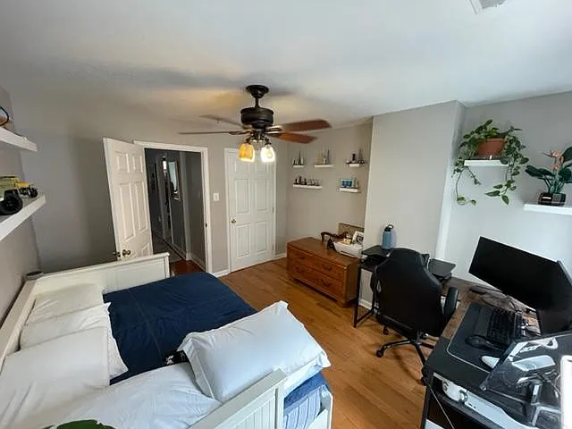 1709 Clarkson St — Photo 15