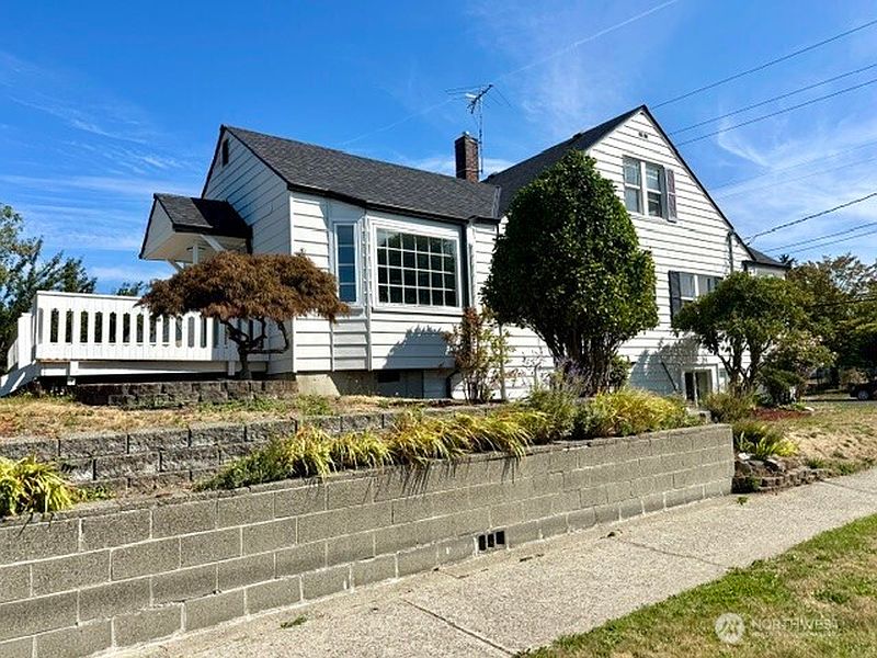 5th image of 1202 N Proctor Street