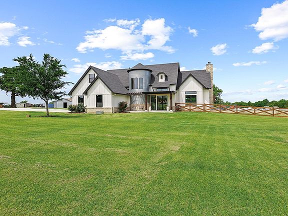 2nd image of 2889 County Road 114