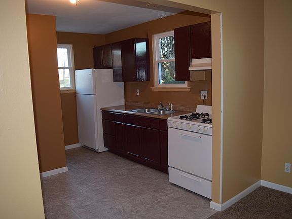 3rd image of 5127 Edgewood Ave N APT 2