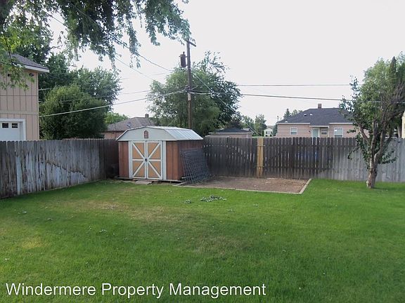 4th image of 429 SE Mountain View Dr