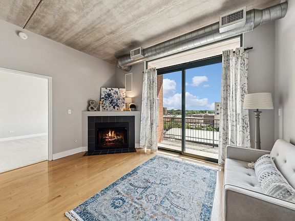 2nd image of 1 S Highland Ave Unit 607