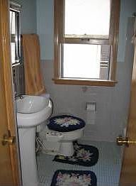4th image of 13227 Puritas Ave