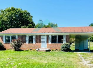 527 Swain Dr, Henderson, NC 27536