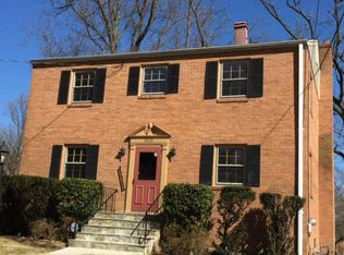 8805 Brierly Rd, Chevy Chase, MD 20815