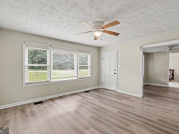 5th image of 9 Carroll Rd