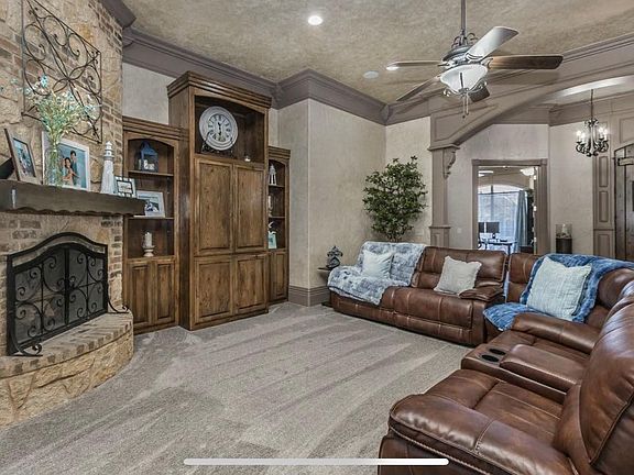 5th image of 7804 Greenbriar Dr