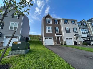 225 Stonehurst Dr, Morgantown, WV 26501
