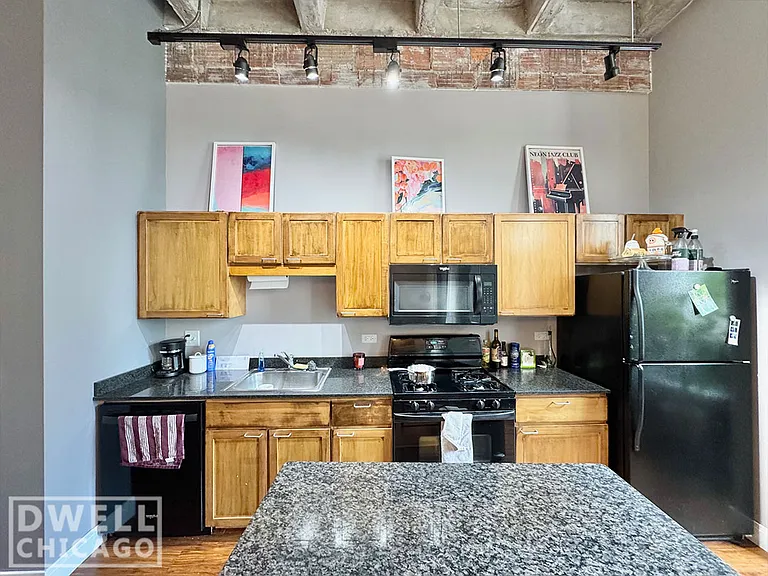 20 N State St #912 — Photo 4