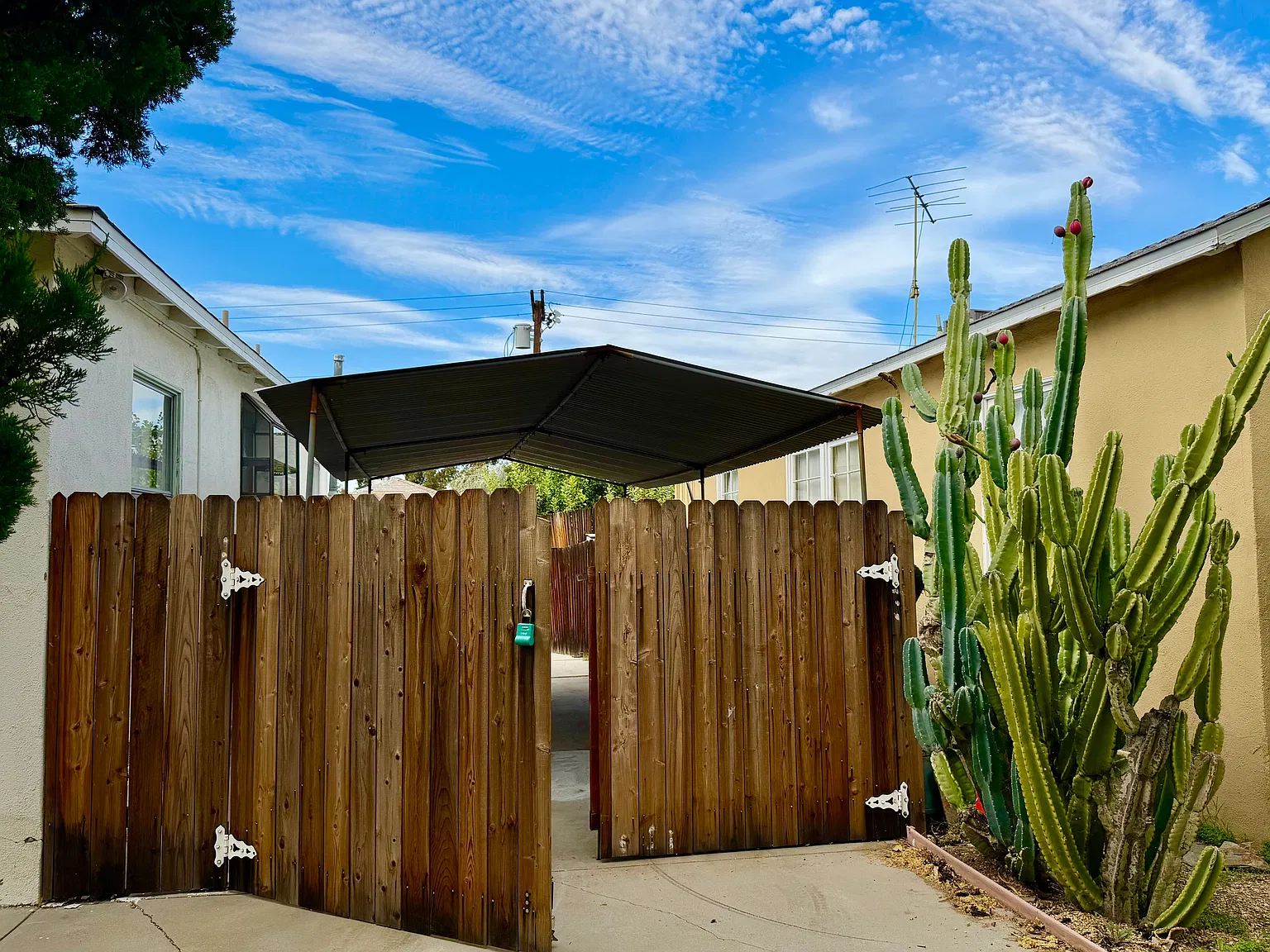 3 bed, 1453 sqft, $3,450 — Photo 2