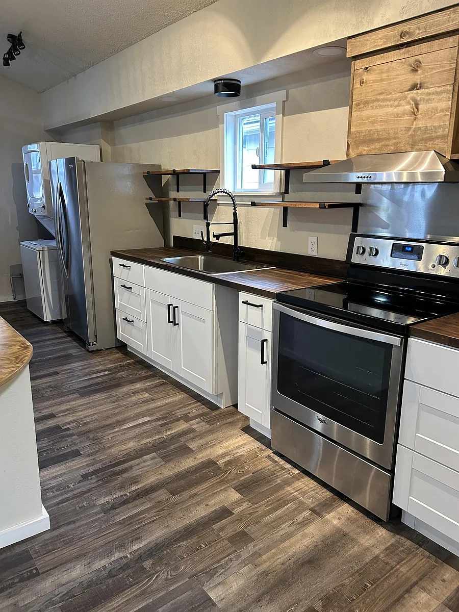 Building Photo - 1029 Turner St #1