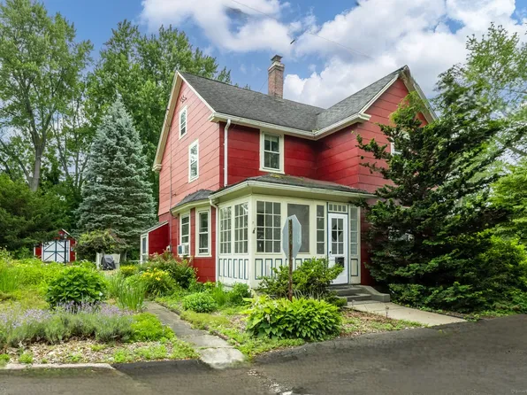 2 Kelley Avenue, Wethersfield, CT 06109