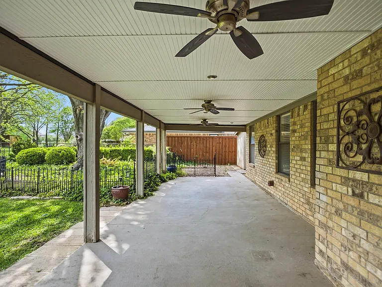 265 E Dove Rd — Photo 41