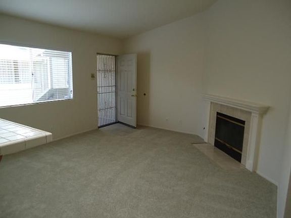 3rd image of 4365 Louisiana St APT 5