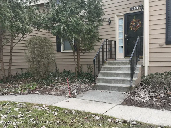 1850 Burcham Dr #30, East Lansing, MI 48823