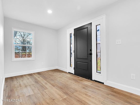 5th image of 314 Lakemont Dr