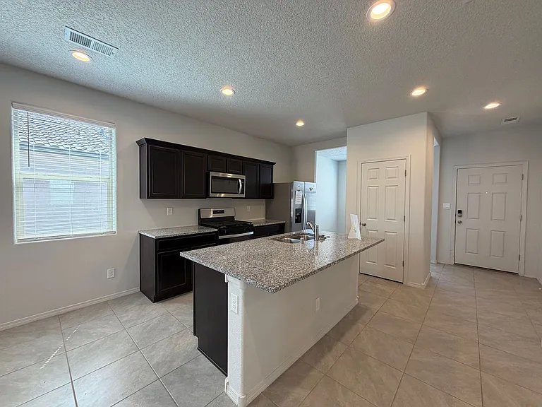 1504 Alto Colores St NW — Photo 7