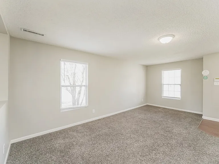 4490 Saint Catherines Ct — Photo 9