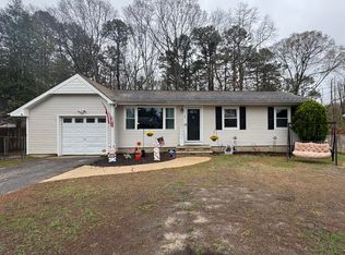 17 Cedar Dr, Lanoka Harbor, NJ