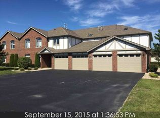 6220 Misty Pines Ct #2, Tinley Park, IL 60477