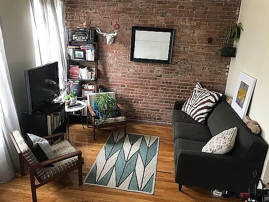 1st image of 318 Bond St APT 2