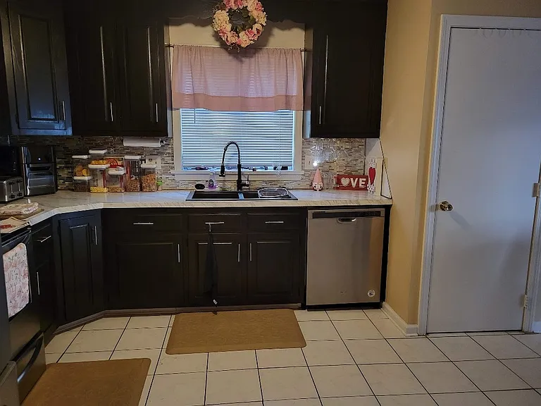 797 East St #1 — Photo 11