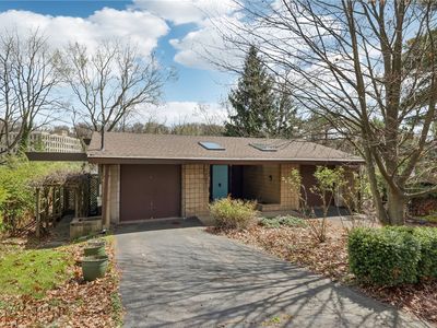 8 McKelvey Ave, Pittsburgh, PA, 15218