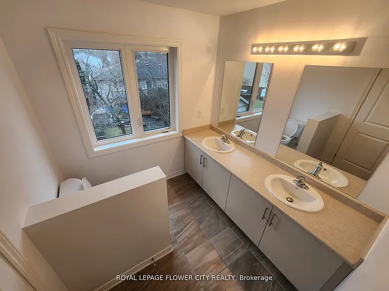 7432 Baycrest Cmn — Photo 11