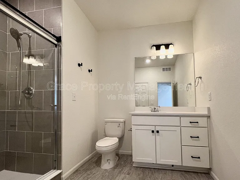 21844 E 44th Dr — Photo 9