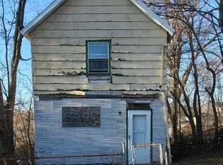 512 S 8th St, Keokuk, IA 52632