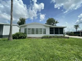 4717 10th St E #64, Bradenton, FL 34203
