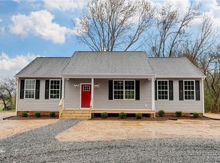 123 Carter Rd, Cumberland, VA 23040
