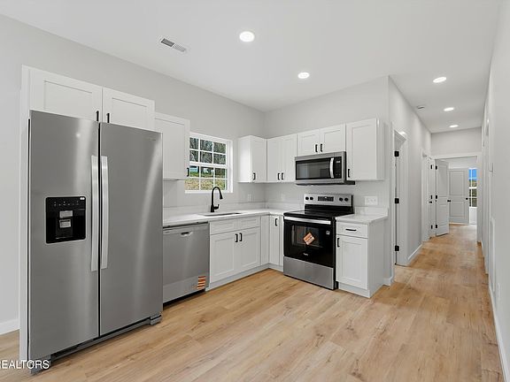 4th image of 106 White Rd