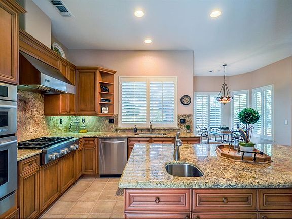 5th image of 2713 Mira Vista Dr