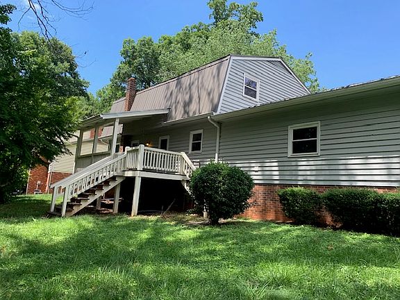 2nd image of 307 Maplewood Dr