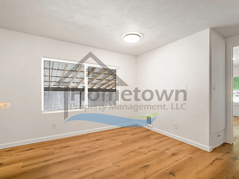 104 E 15th Ave — Photo 15