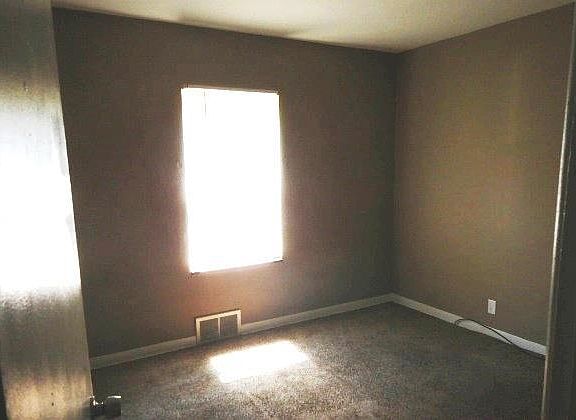 5th image of 8818 Harold Dr