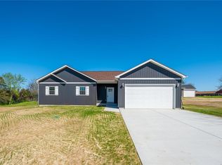 2 Redbud Cir, Jonesburg, MO 63351