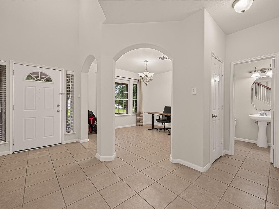 1st image of 23503 Maple Vista Ln