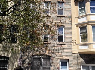 911 Buttonwood St, Reading, PA 19604