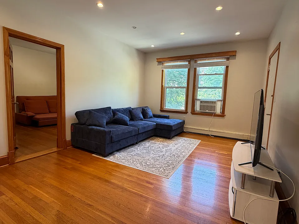 1714 Commonwealth Ave #6B