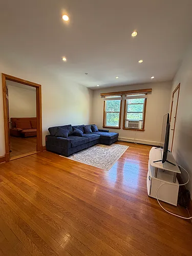 1714 Commonwealth Ave Photo 1