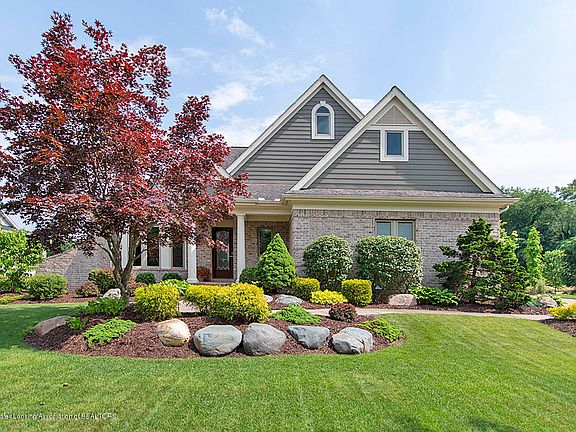 3rd image of 4660 Hawk Hollow Dr E